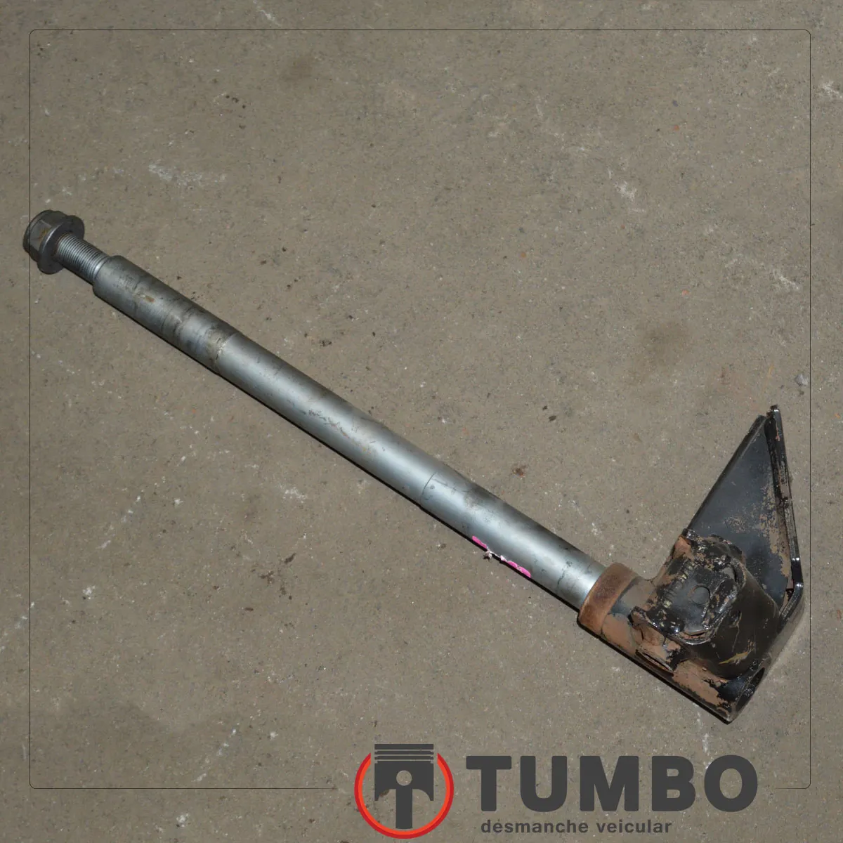 Tirante de suspensão dianteiro esquerdo Renault Master 2.5 2010/2013
