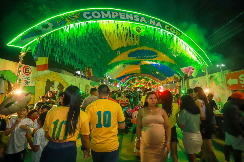 ‘Rua da Copa’ é inaugurada no bairro Compensa, próximo à Semulsp