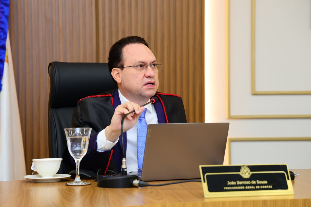 João Barroso é reconduzido à Procuradoria-Geral do MPC-AM para o biênio 2026-2028