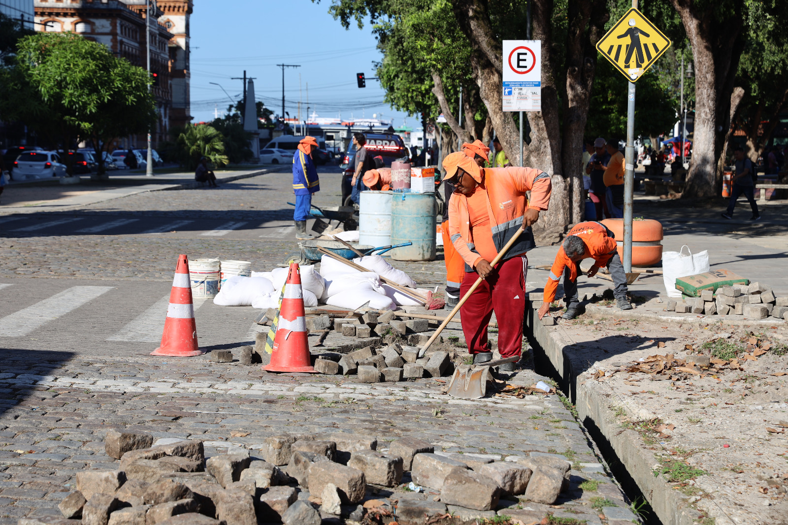 Prefeitura revitaliza mais de mil metros de calçadas no Centro de Manaus