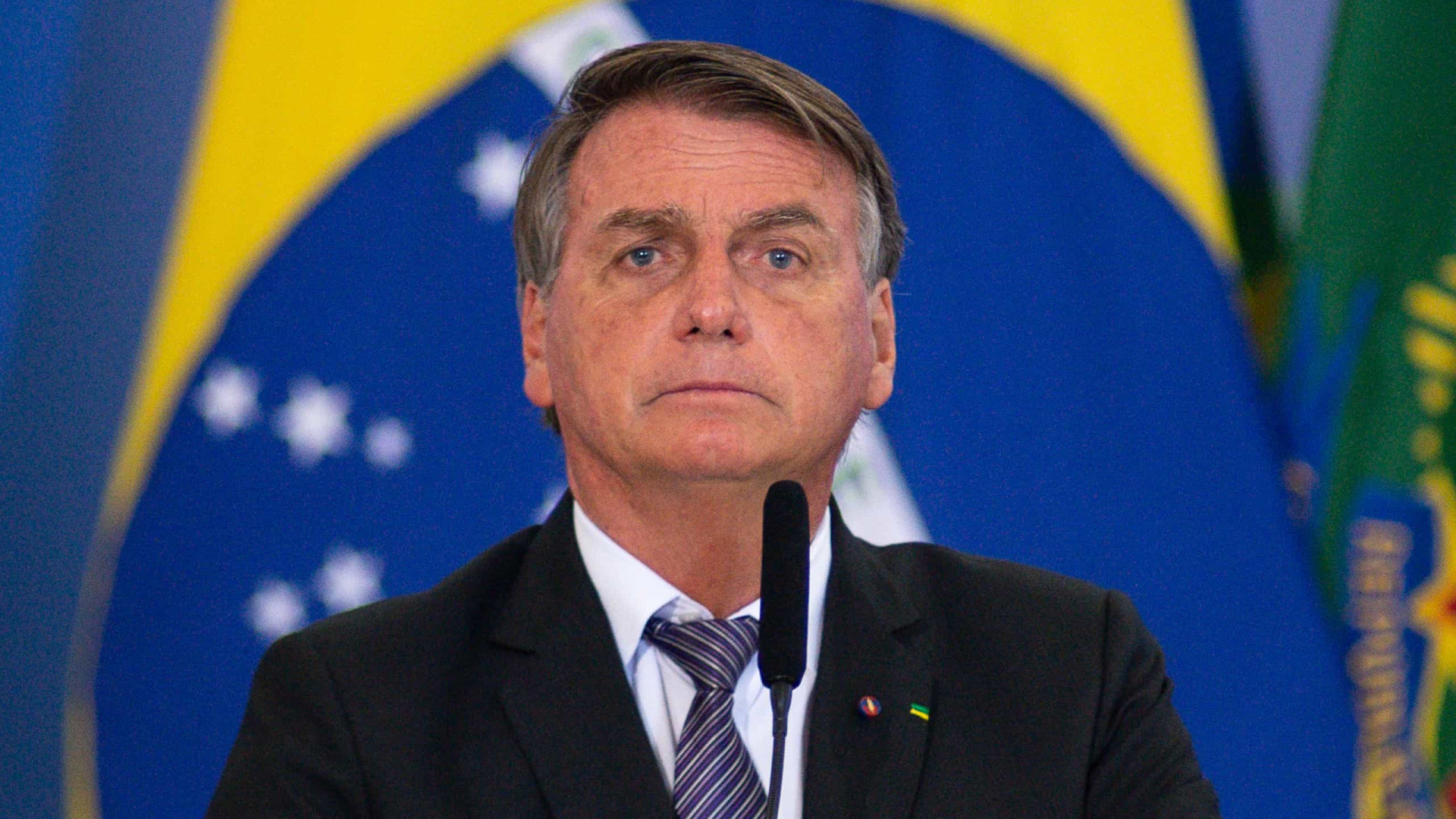 Bolsonaro apresenta 'melhora progressiva', mas segue sem previsão de alta