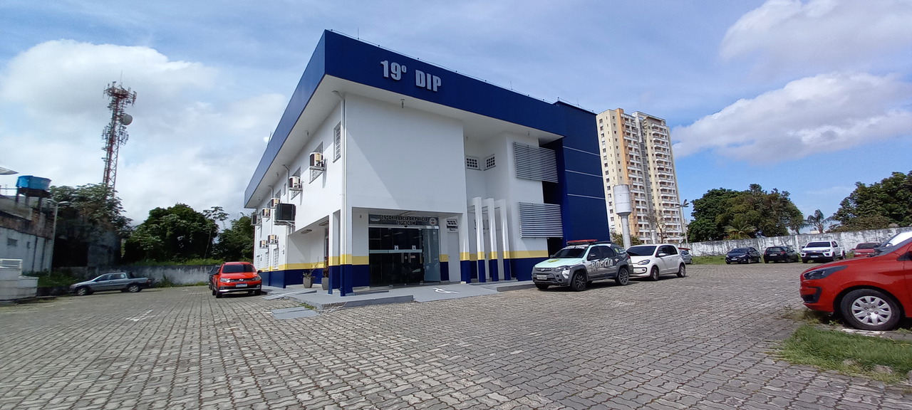 Adolescente é apreendido por envolvimento em roubo a cafeteria em Manaus