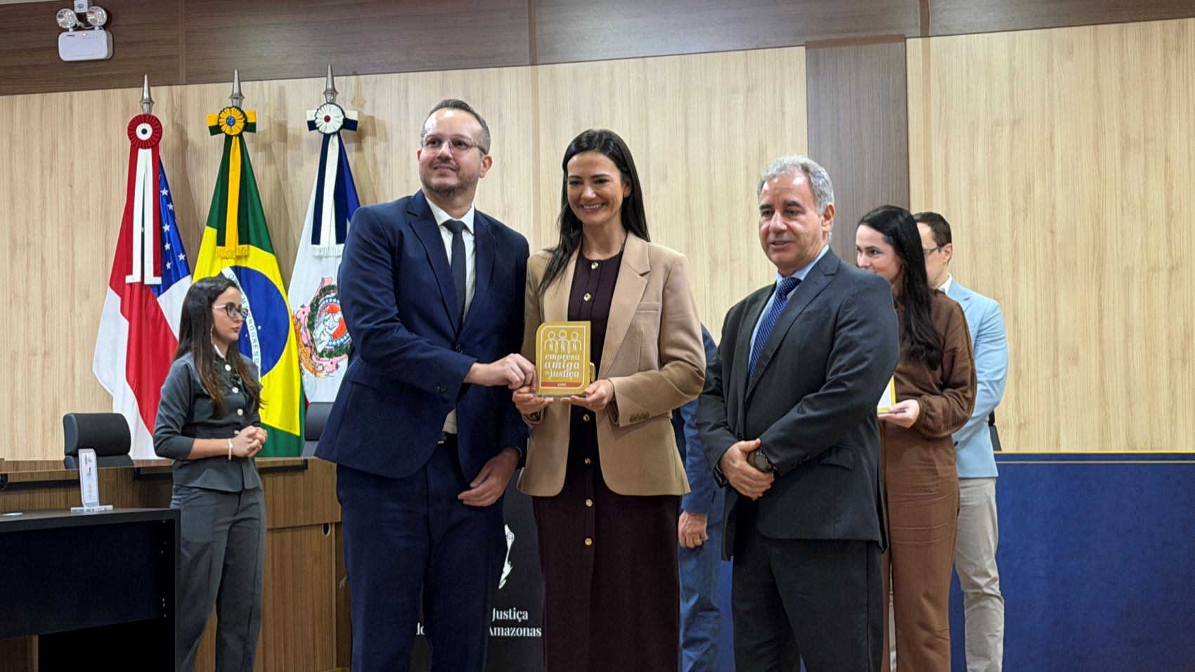 Águas de Manaus amplia volume de acordos judiciais e é reconhecida com Selo Ouro do TJAM