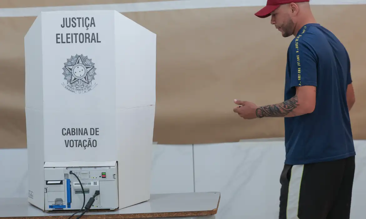 Eleições: abstenção cresce para 21,6% e soma 33 milhões de brasileiros