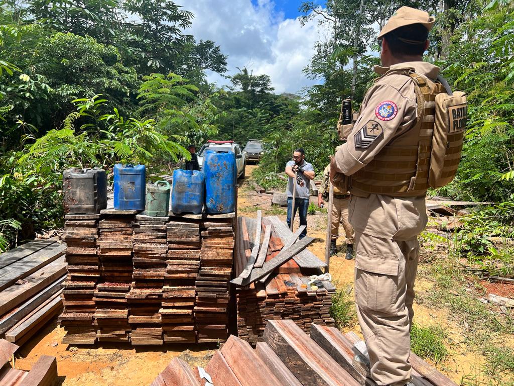 Operação Tamoiotatá 3: Agentes de fiscalização aplicam mais de R$ 1 milhão em multas