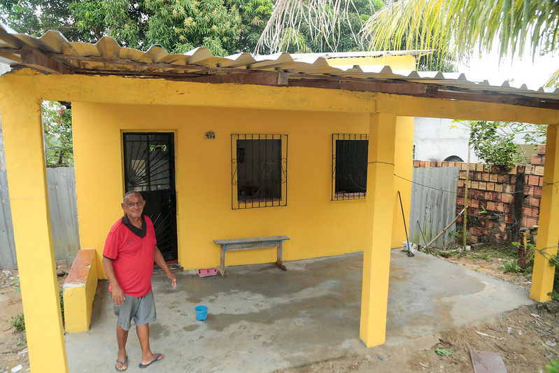 Prefeitura de Manaus entrega mais 10 casas reformadas na comunidade Rio Piorini