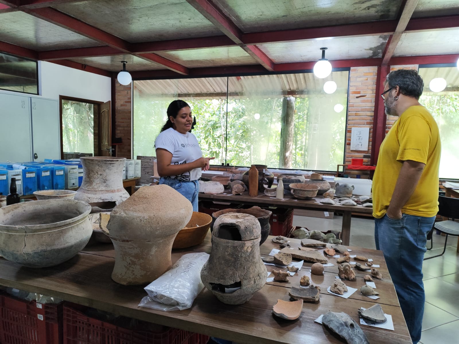 Iphan-AM e Petrobras entregam equipamentos para pesquisas arqueológicas no Musa