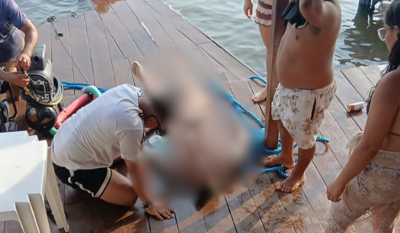 Homem morre afogado em flutuante no bairro Tarumã