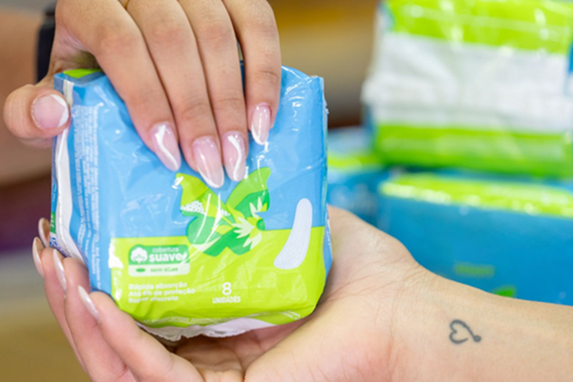 Programa Dignidade Menstrual distribuiu 180 mil absorventes no Amazonas