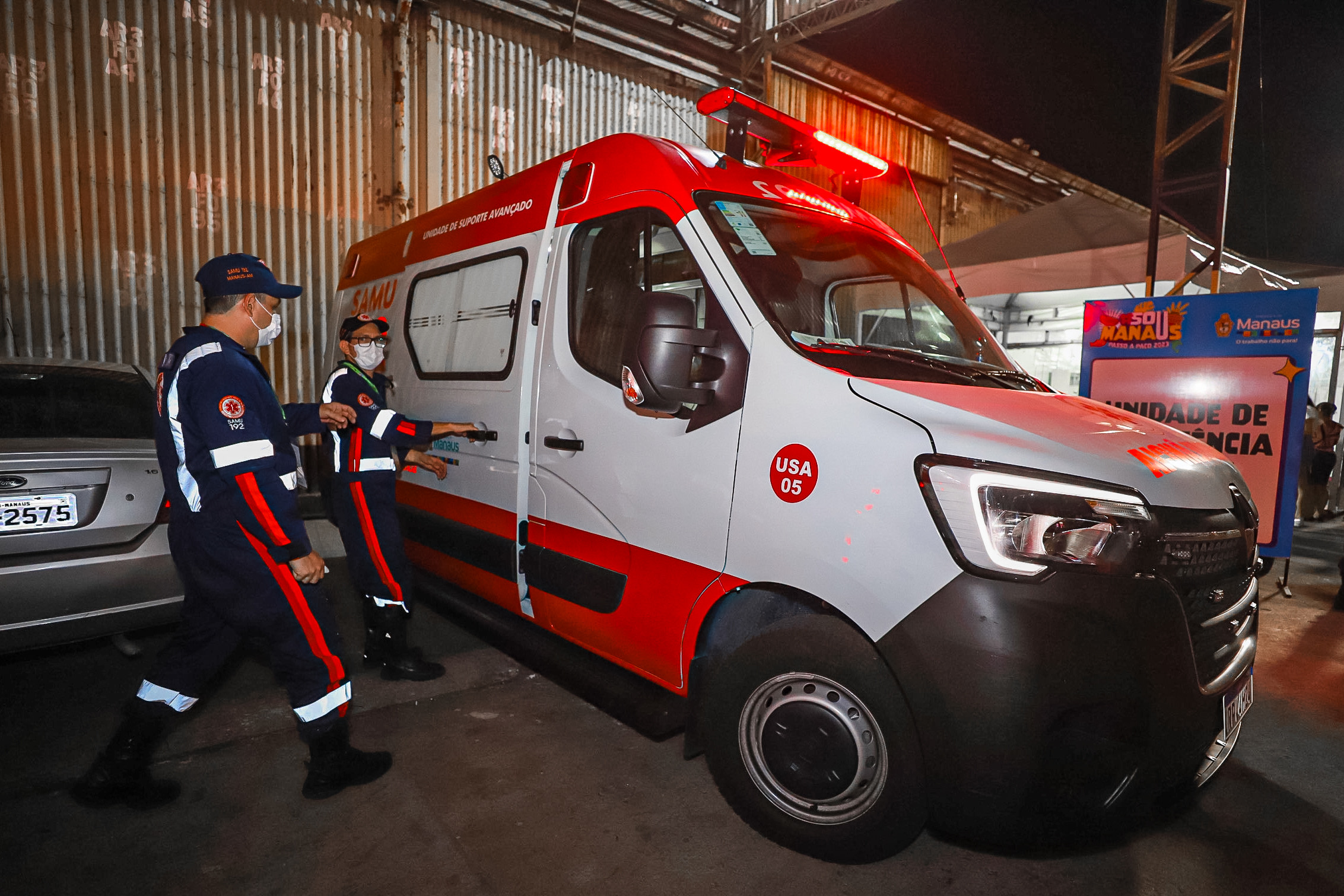 Prefeitura realizou 71 atendimentos de saúde na primeira noite do #SouManaus