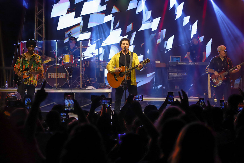 Inaugurada, Casa de Praia recebeu Frejat e público de 30 mil na Ponta Negra