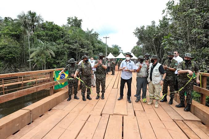 O peso de escolher o lado errado da história