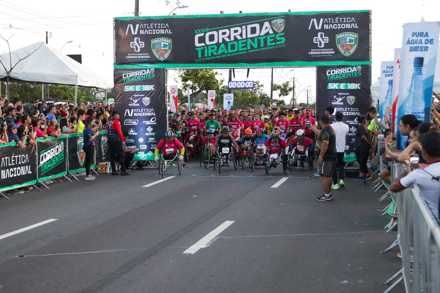 Com mais de 3 mil pessoas, PMAM realiza tradicional Corrida Tiradentes