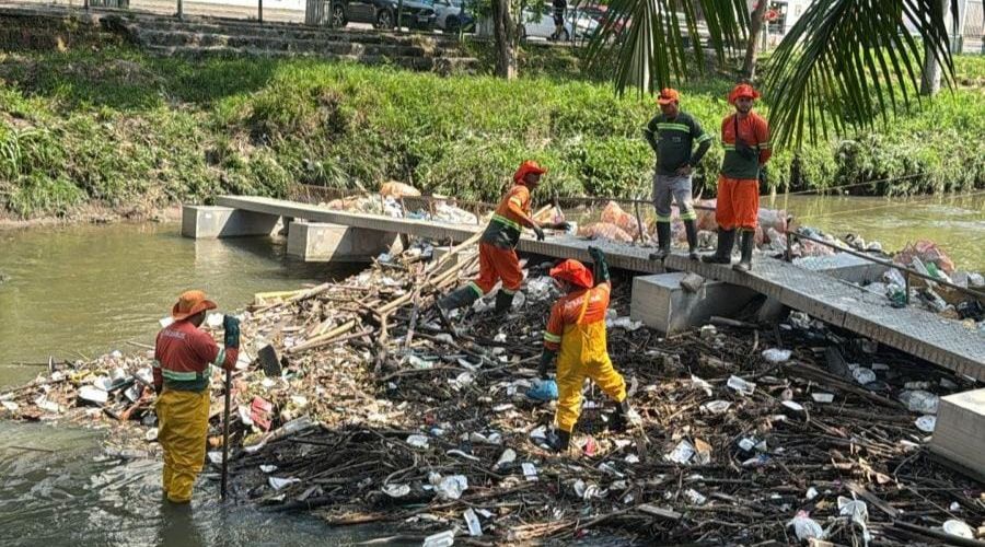 Corpo de homem é encontrado em ecobarreira no igarapé do Mindu
