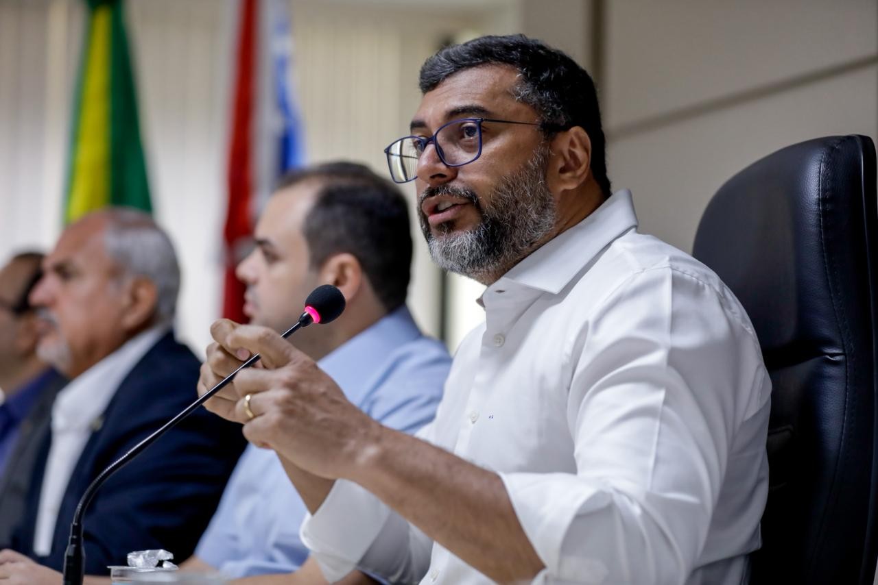 Wilson Lima sanciona Lei do Refis 2025 com desconto de até 95% em multas e juros