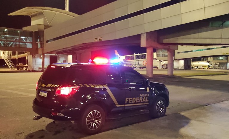 PF prende passageiro após falsa ameaça de bomba em voo que partiu de Natal