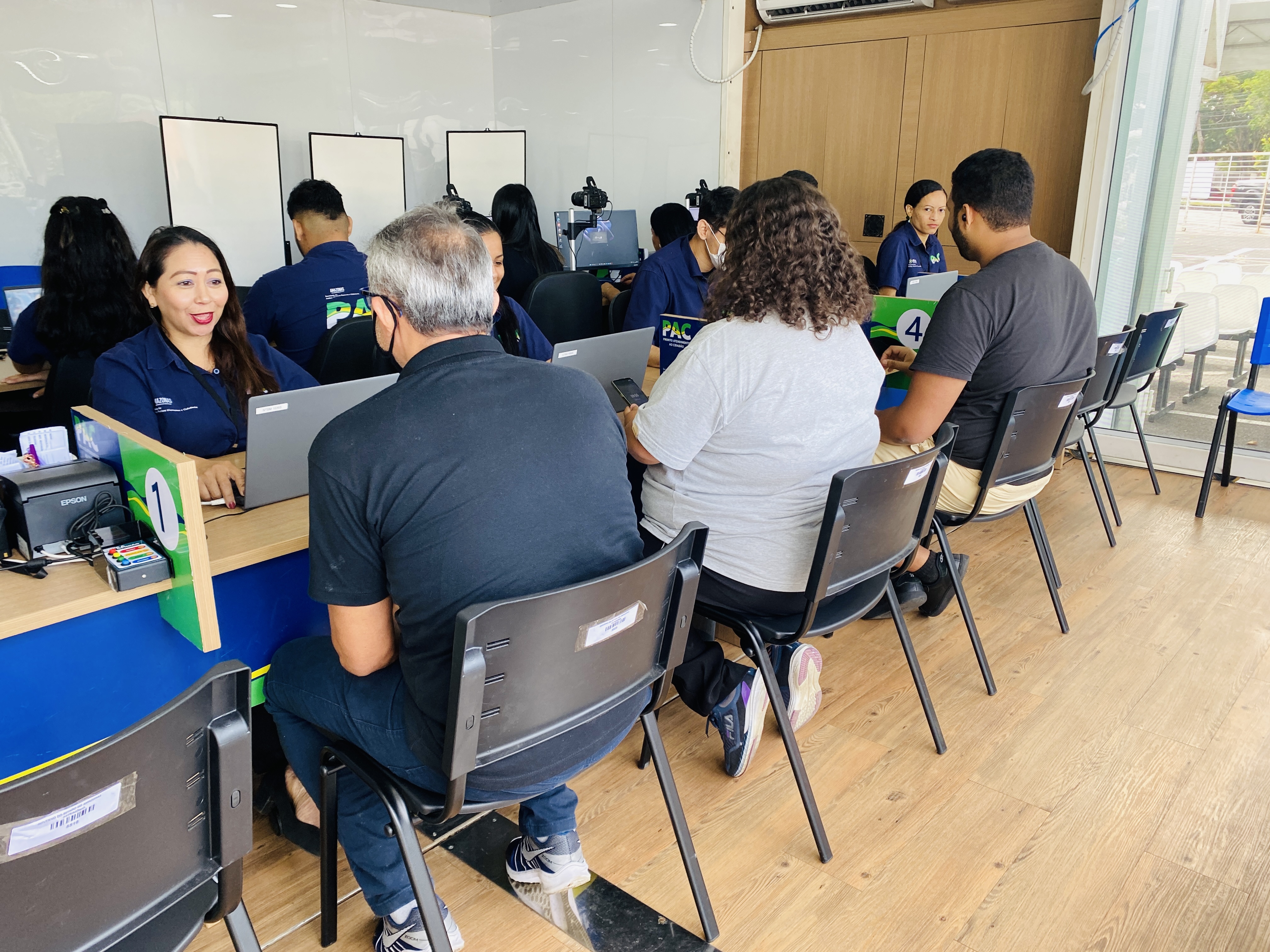 Serviços diversos para a população estão disponíveis na sede da Águas de Manaus