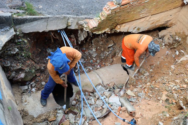 Prefeitura de Manaus atua na recuperação de rede de drenagem profunda no bairro Educandos