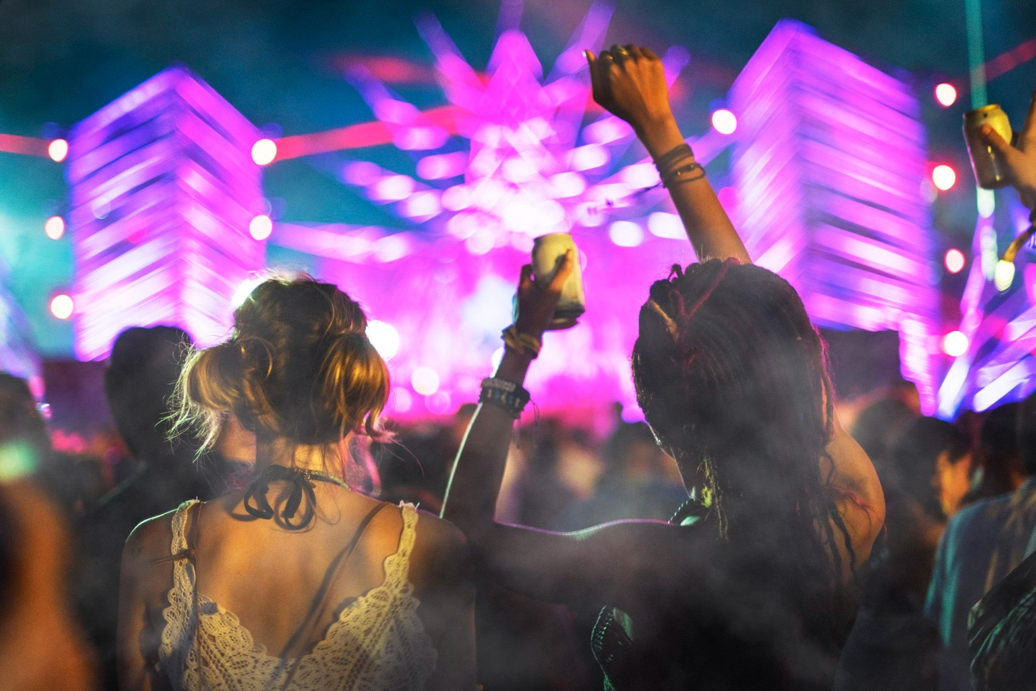 Pesquisa mostra que 83% planejam ir a shows, mas um terço ainda acaba se endividando