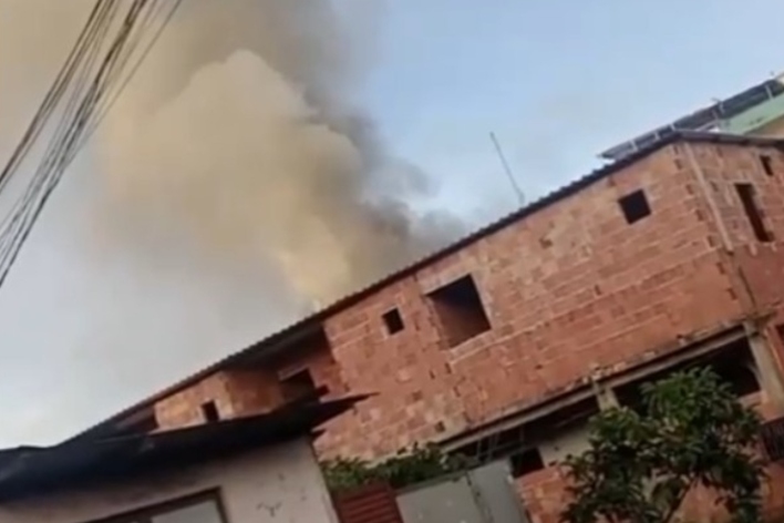 Incêndio atinge quitinete no bairro Alvorada 3