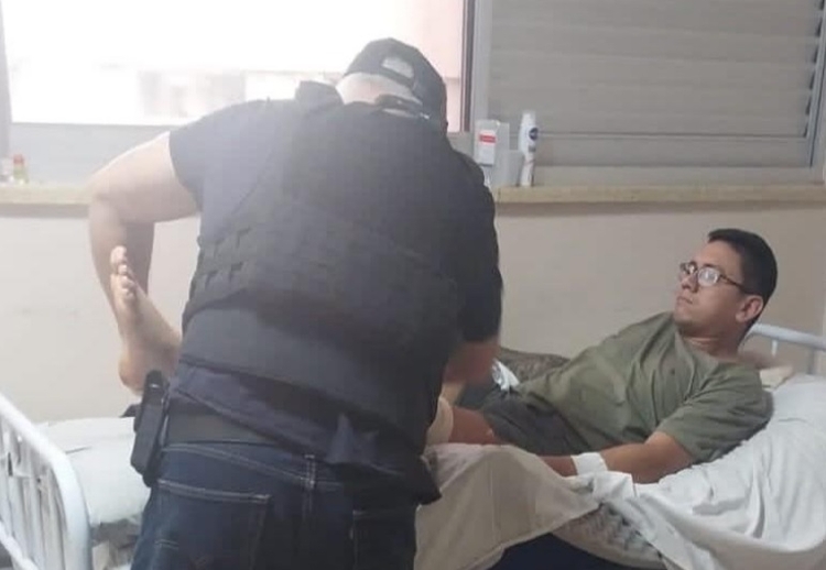 Suspeito de matar filho do líder do CV é levado para presídio em Manaus