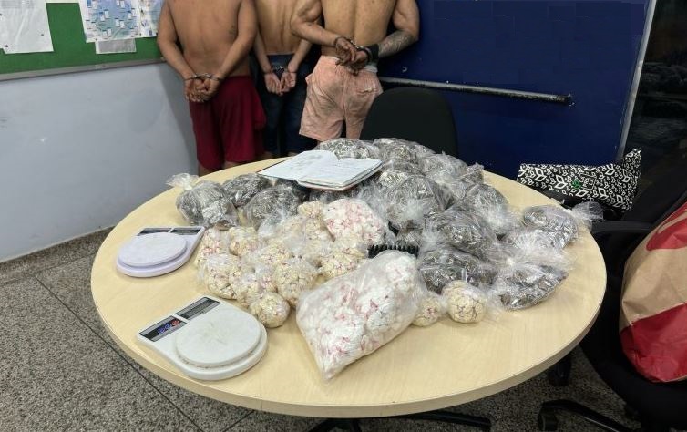 Laboratório de drogas é desmontado na Compensa 2