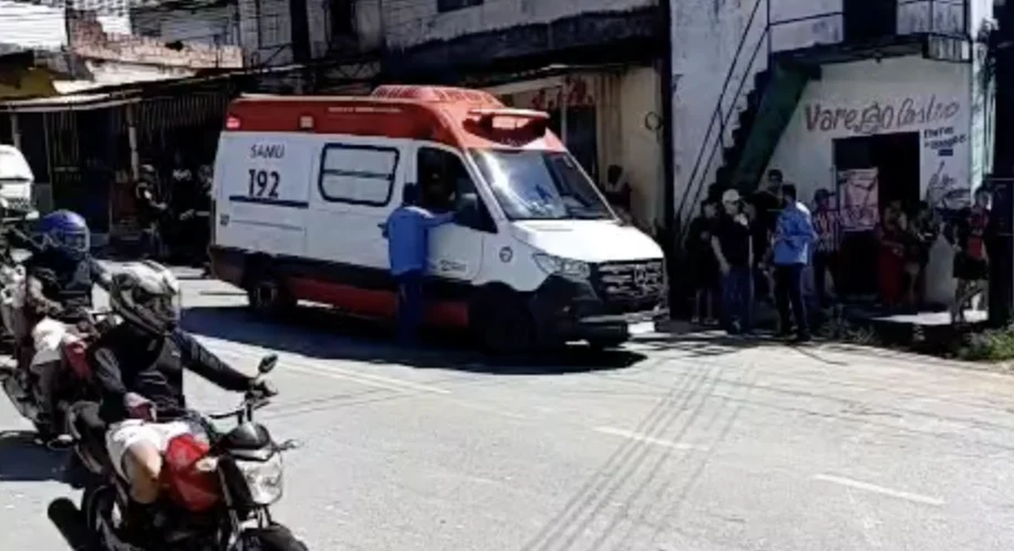 Motociclista morre esmagado por caçamba no Nova Vitória