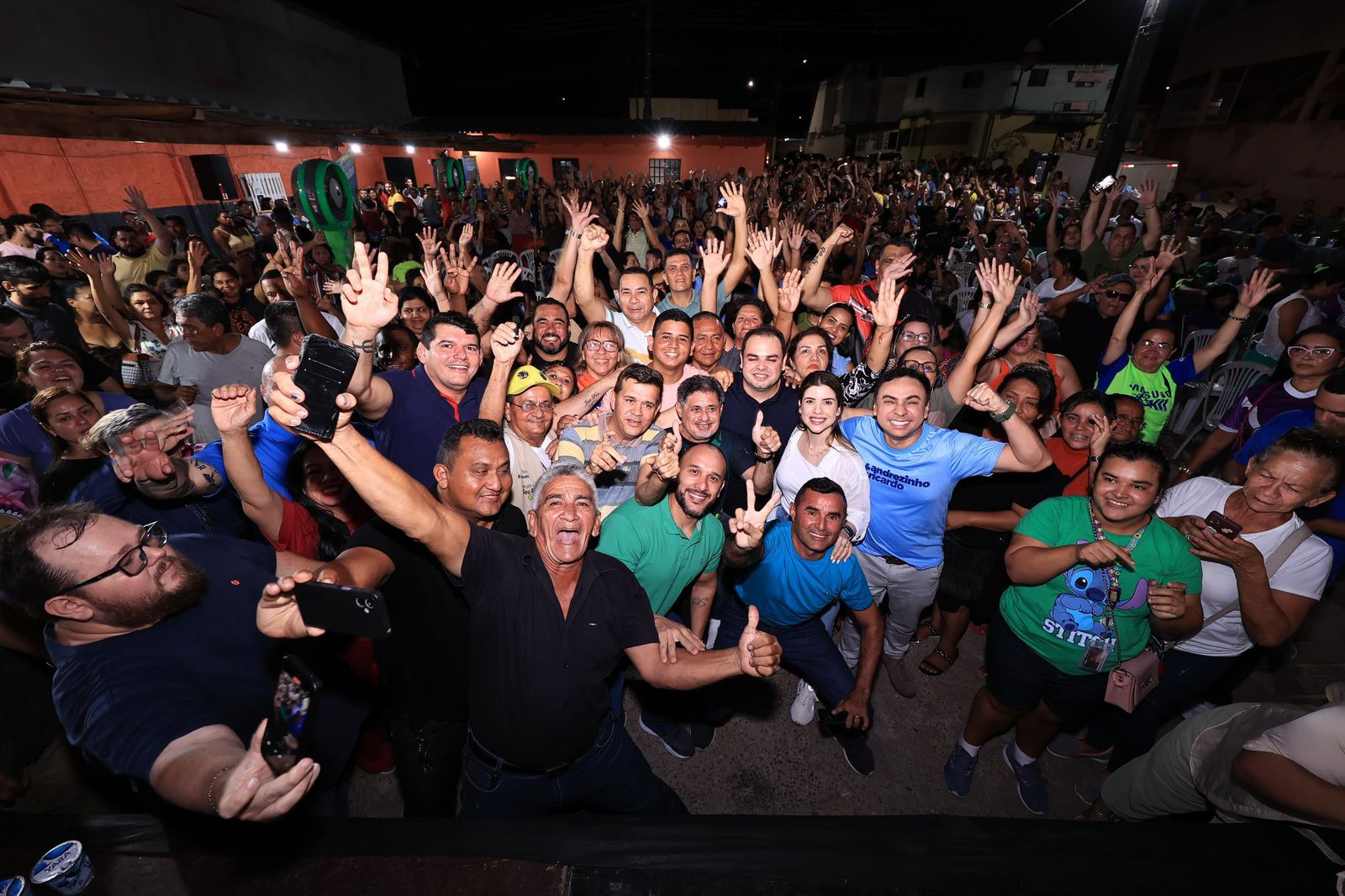 Moradores do Nova Cidade apresentam reivindicações a Roberto Cidade, pré-candidato à Prefeitura de Manaus