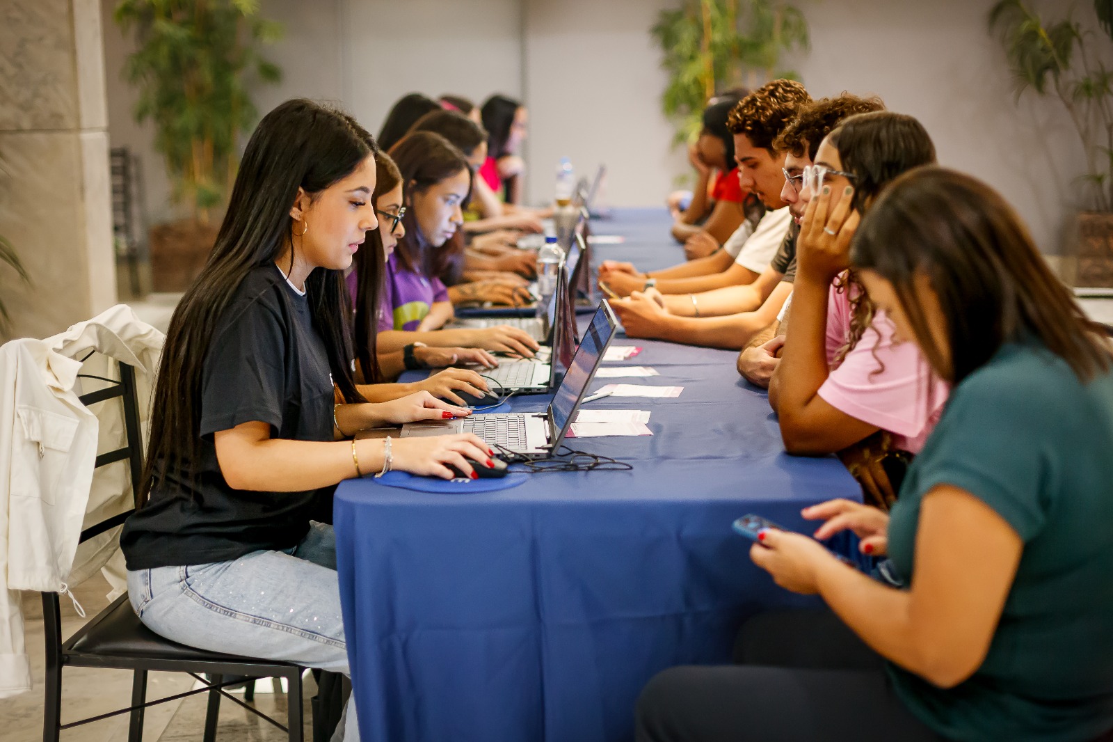 Amazonas tem mais de 120 vagas em programas de estágio e aprendizagem do CIEE