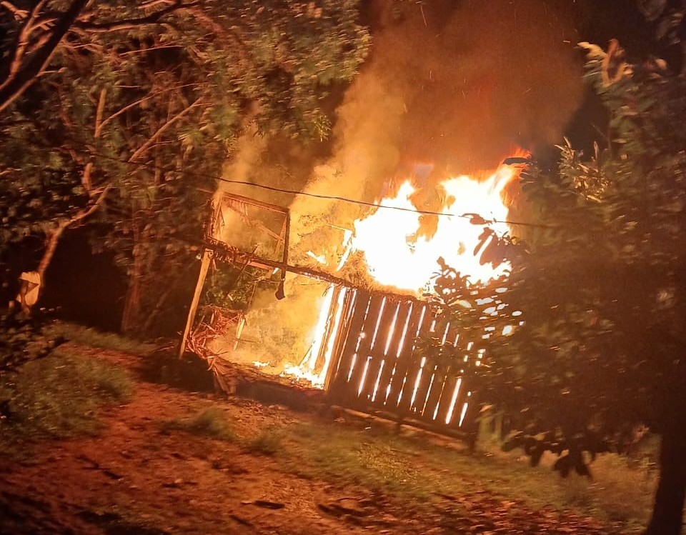 Indígena é preso por incendiar casa de vizinho na zona rural de Humaitá