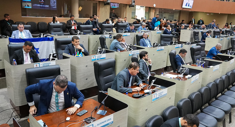 CMM promulga sistema de cotas raciais nos concursos públicos da Casa