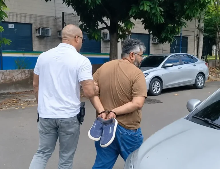 Vídeo: homem com 50 BOs por estelionato é preso em Manaus
