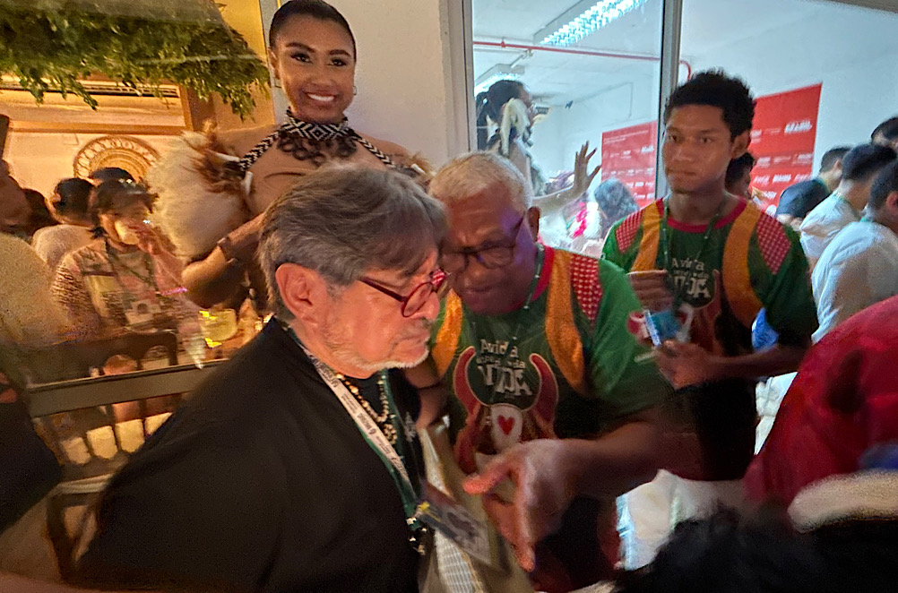 Do camarote na 1ª noite, Antônio Andrade abre o jogo sobre sua saída