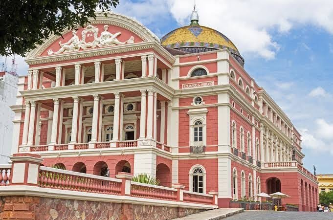 Teatro Amazonas recebe encontro de orquestras em concerto que celebra a música brasileira