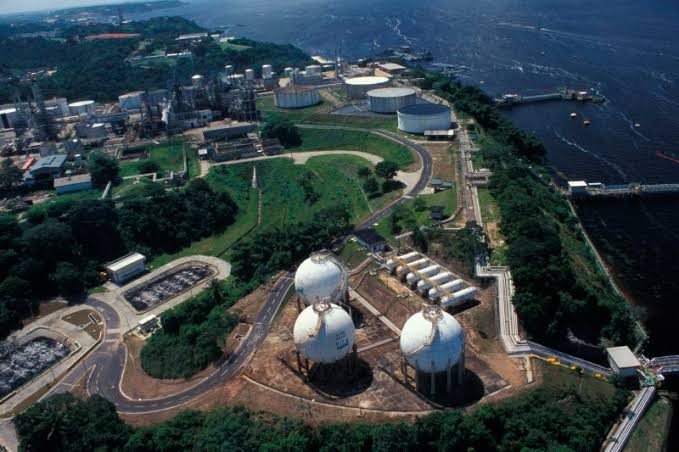 Refinaria de Manaus deve pagar R$ 151 mil a trabalhadora vítima de assédio moral