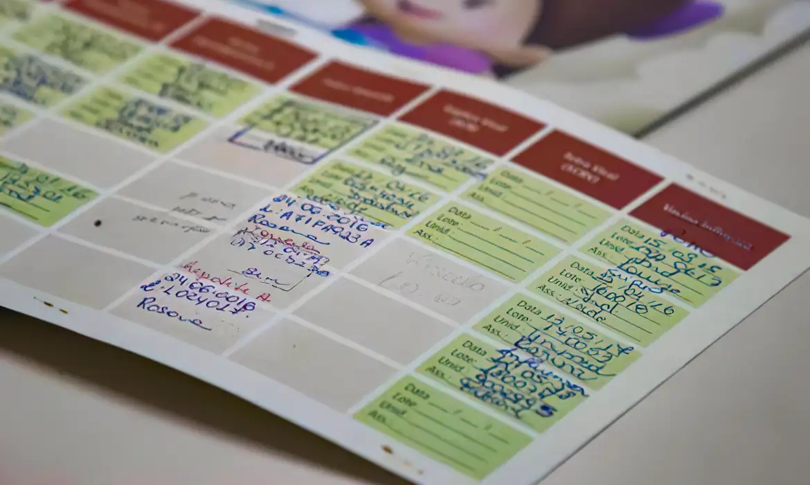 Avança na Câmara retirada da vacina da covid de calendário infantil