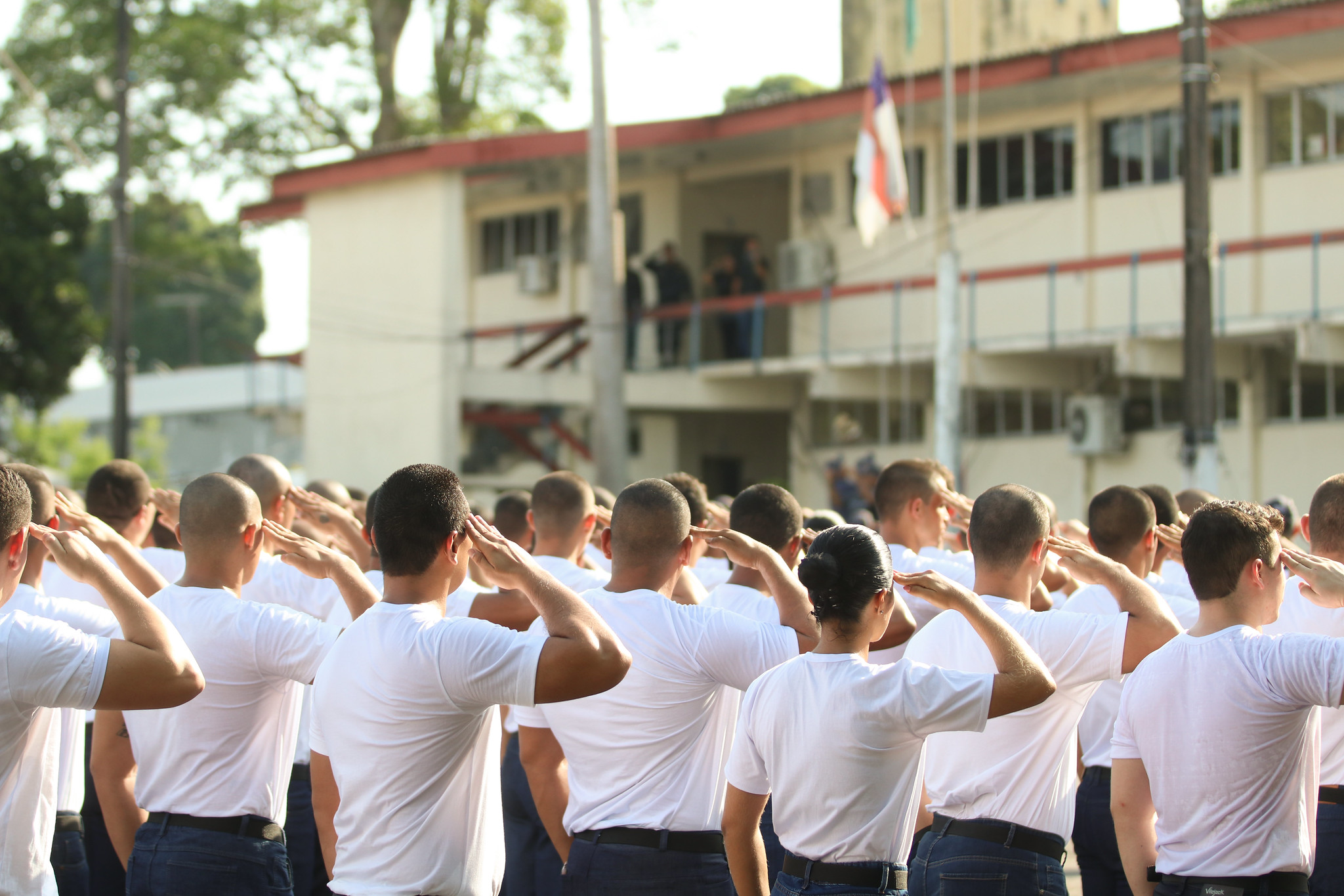Aprovados em concurso da Polícia Militar se apresentam no Comando Geral