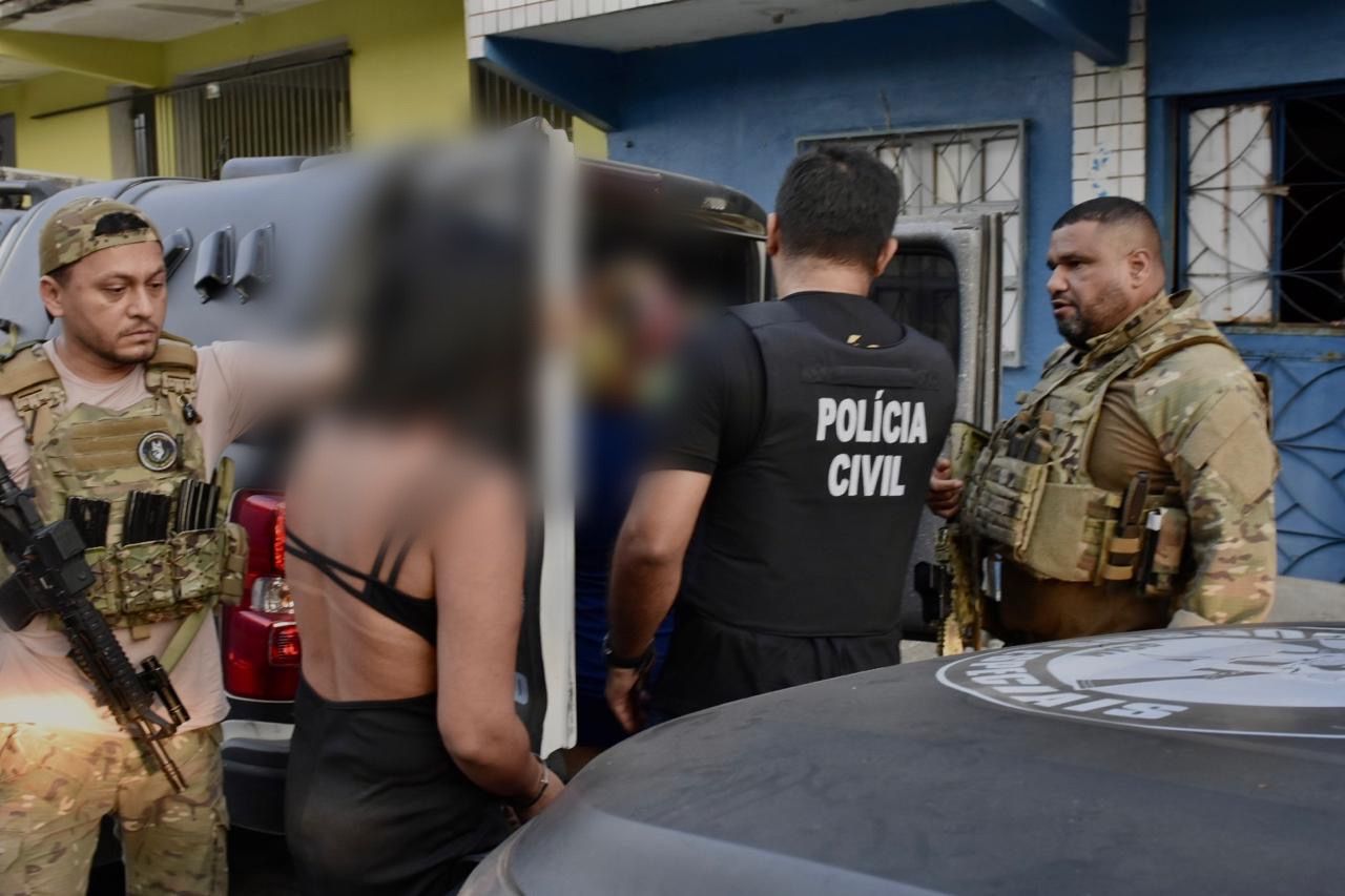 Polícia resgata bebê de 20 dias usado pela mãe como pagamento por dívida do tráfico