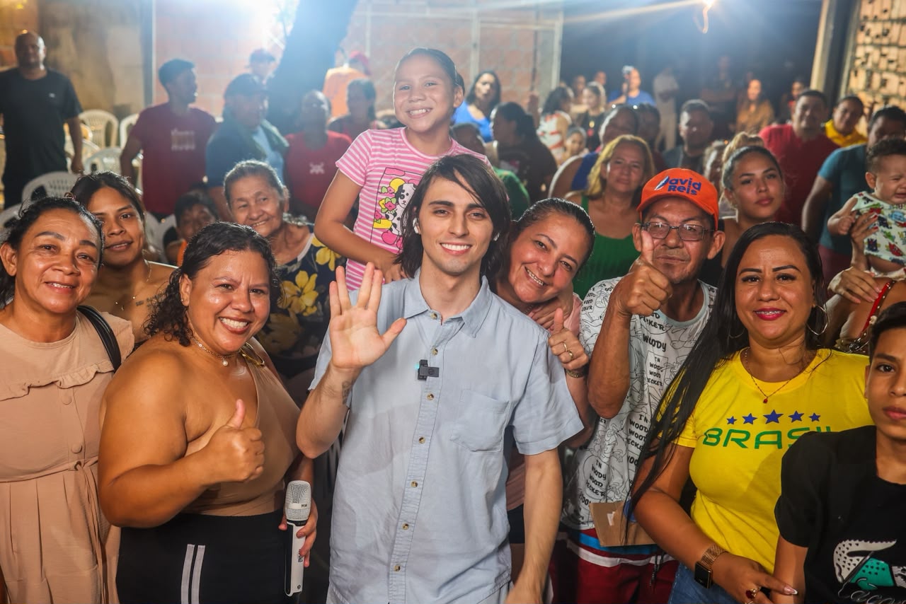 Amom Mandel lidera ranking da Câmara com mais de 500 projetos de lei