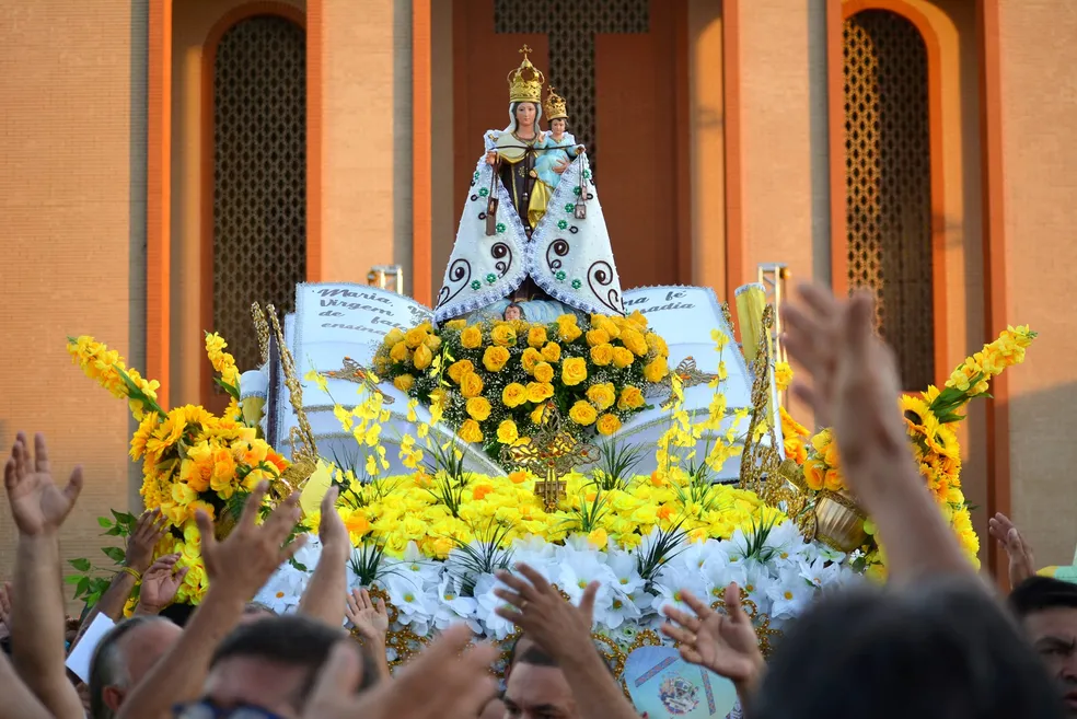 Catedral de Parintins adota medida de proteção da imagem tricentenária de Nossa Senhora do Carmo