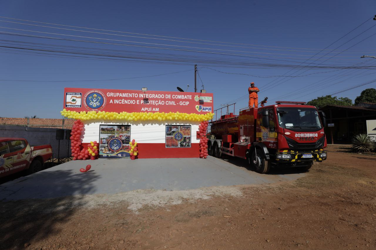 Governador entrega Grupamento de Combate a Incêndio em Apuí