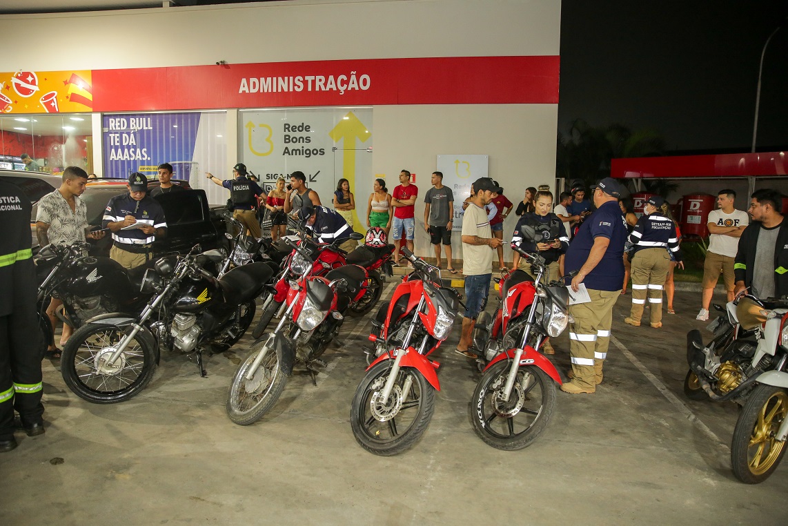 Em ação contra 'rolezinhos', Detran-AM apreende mais de 70 motos irregulares