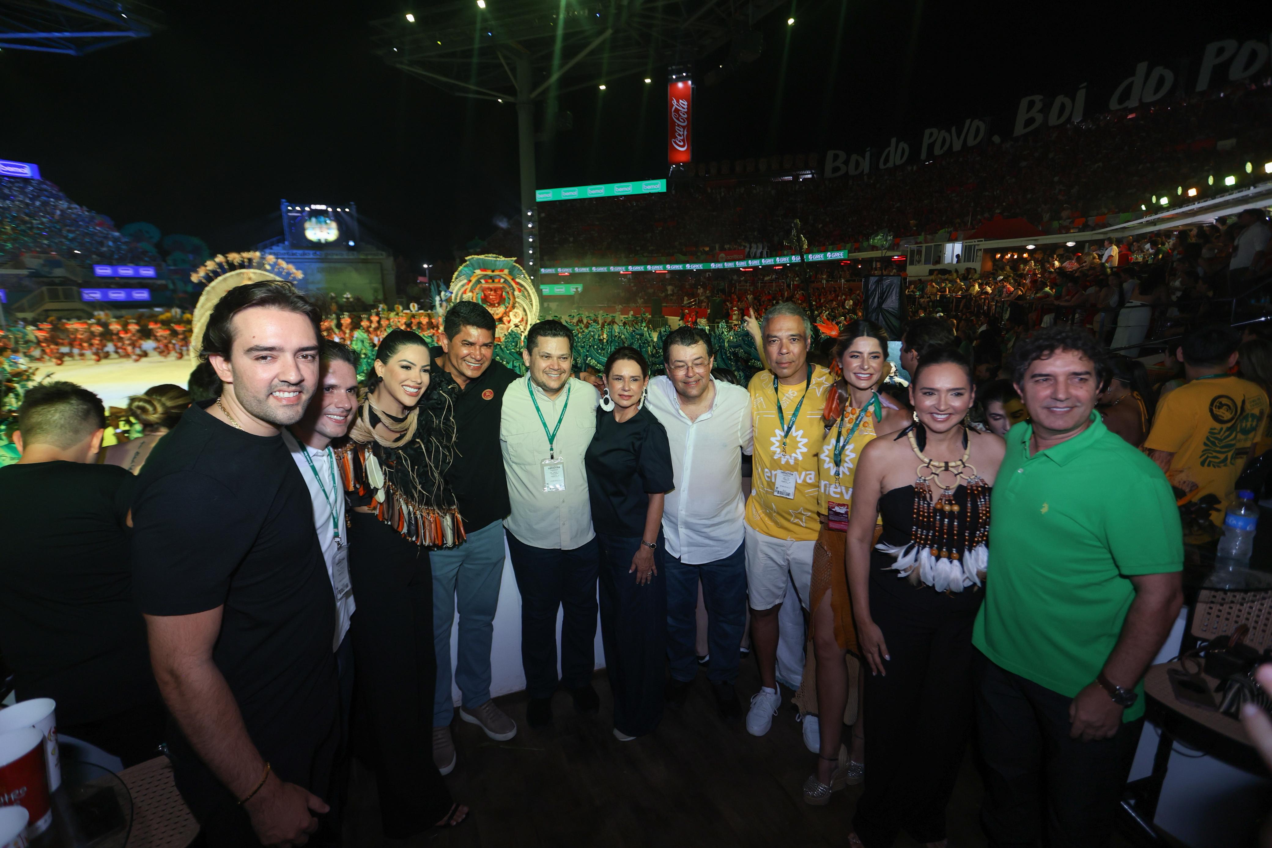 Em Parintins, Eduardo Braga demonstra poder de articulação e firma compromissos por revitalização do aeroporto no valor de R$ 17 milhões