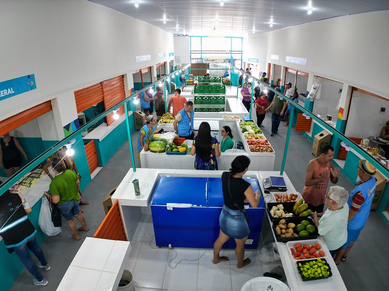 Feira municipal Jardim dos Barés reabre suas portas após revitalização