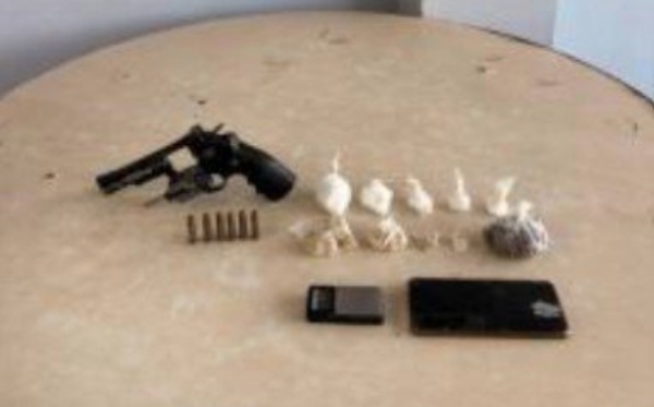 Suspeito é baleado após apontar arma falsa para PMs durante fuga em Manaus