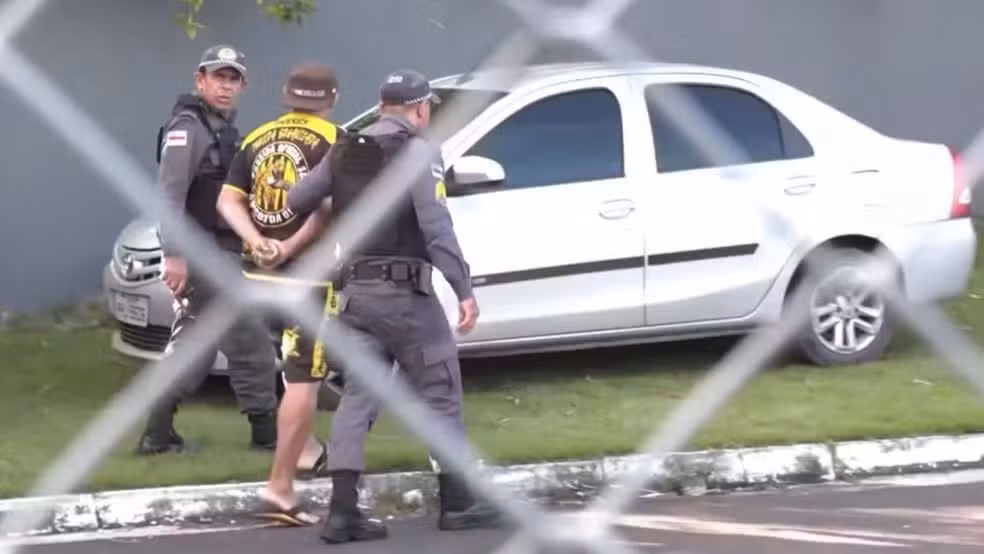 Torcedor é detido por suspeita de racismo em jogo  da Série C em Manaus