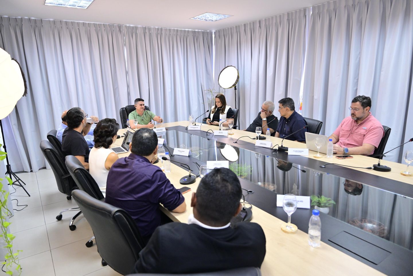 David diz que diálogo com Wilson Lima está em aberto, rompe com Omar e crava apoio a Eduardo Braga