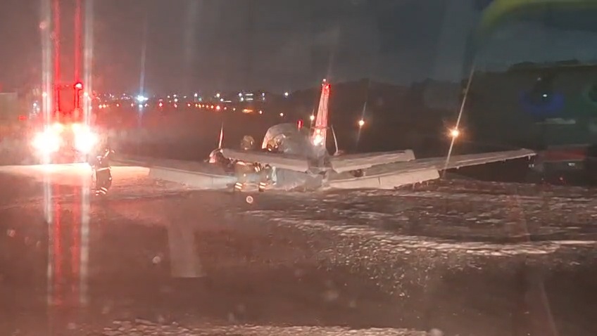 Vídeo: avião de pequeno porte faz pouso de emergência no aeroporto de Manaus