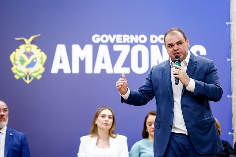 Governador anuncia concurso público para educação do Amazonas, com 7,8 mil vagas
