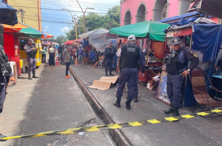 Homem é morto com tiros na cabeça no Centro de Manaus